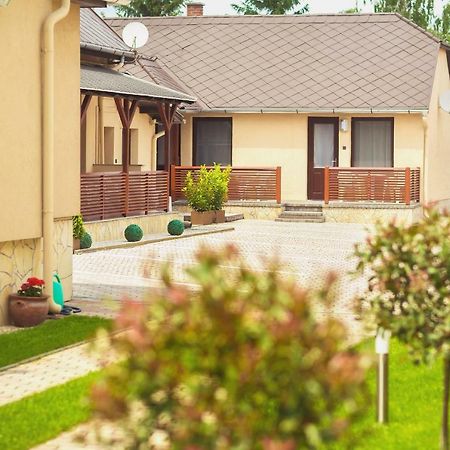 Apartman Szanyi Buk Exterior photo